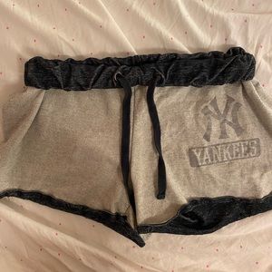 yankees lounge shorts